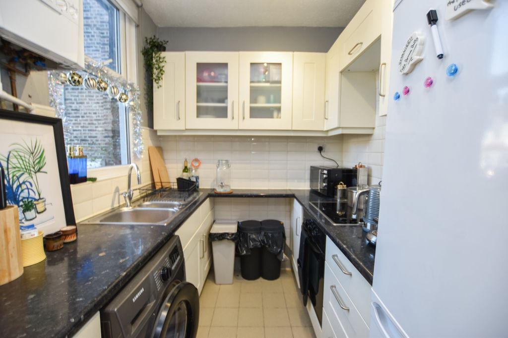 Property photo 3 of 12 Picture No. 21