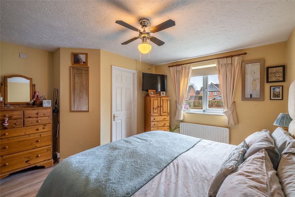 Property photo 3 of 31 Picture No. 18