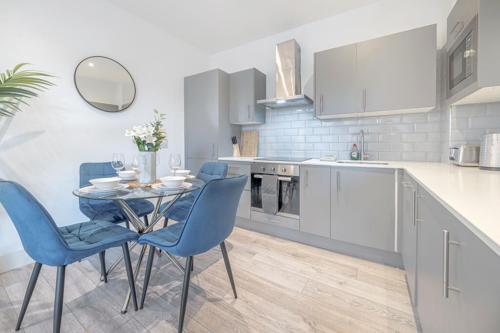 Additional image 9 of 2 bed flat for sale2 Bedroom Apartment In Avenir Heights, Station Approach Road, Coulsdon CR5