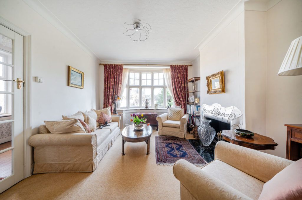 Property photo 3 of 19