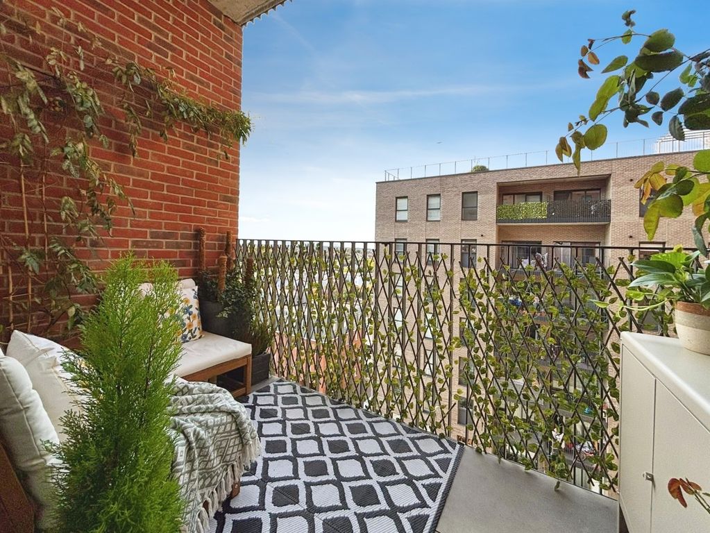 Property photo 1 of 14 Pbox-Img.Jpg
