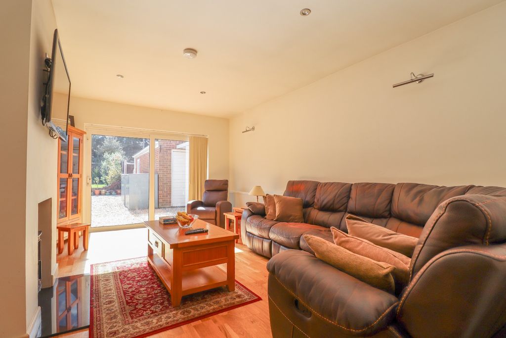 Property photo 2 of 24 4301173