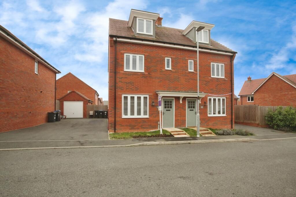 Property photo 1 of 11 Turtle Dove Close.Jpeg