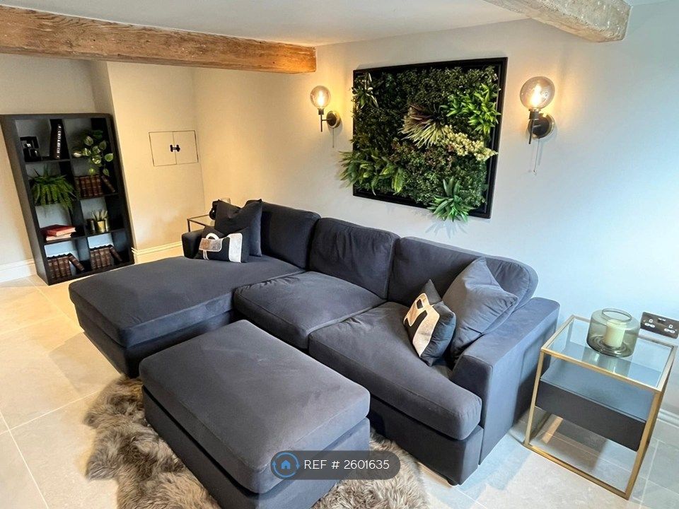 Property photo 3 of 27