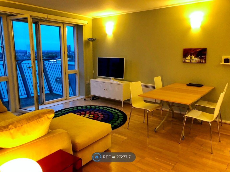 Property photo 3 of 9 Lounge/Dining/Kitchen