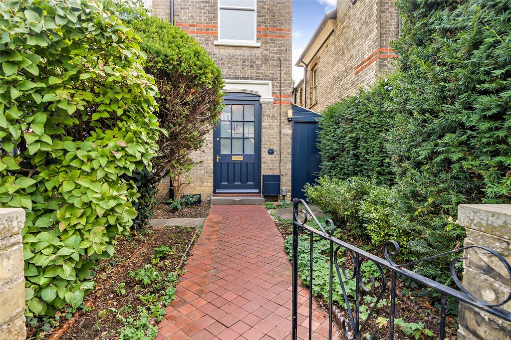 Property photo 2 of 42 Front