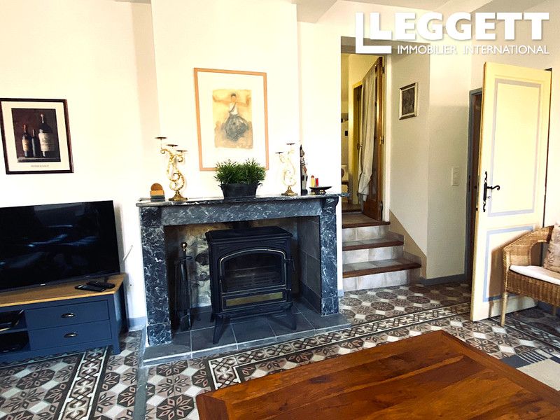 Property photo 3 of 10