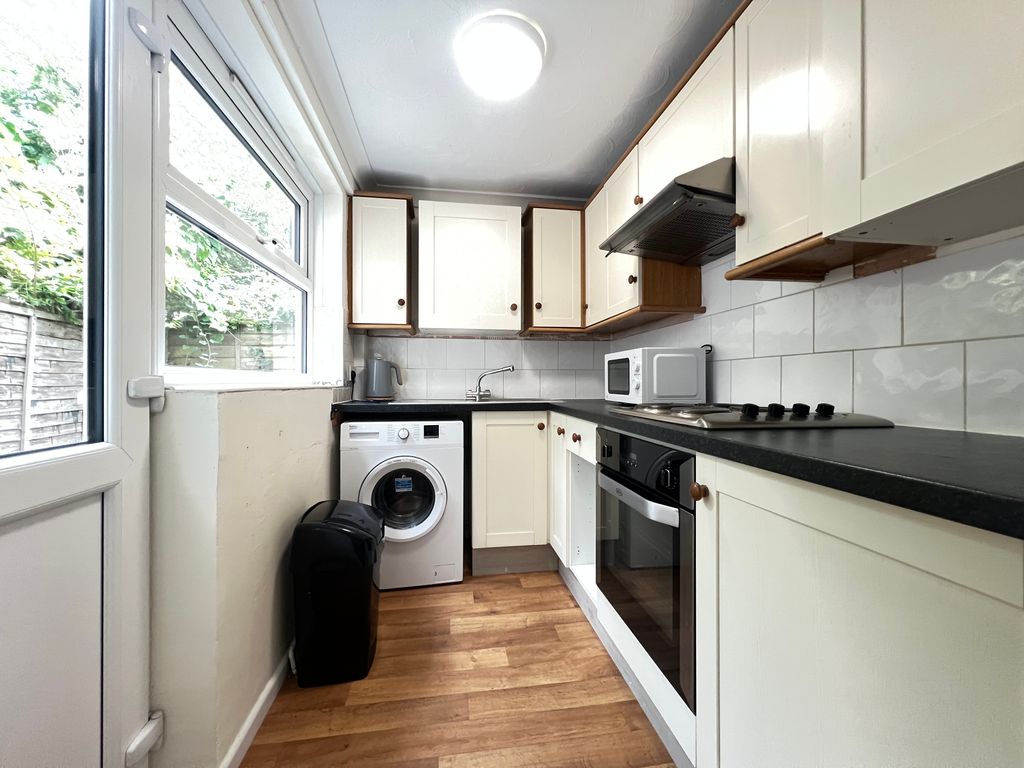 Property photo 3 of 7 Image