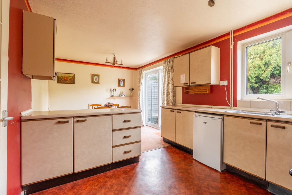 Property photo 2 of 19