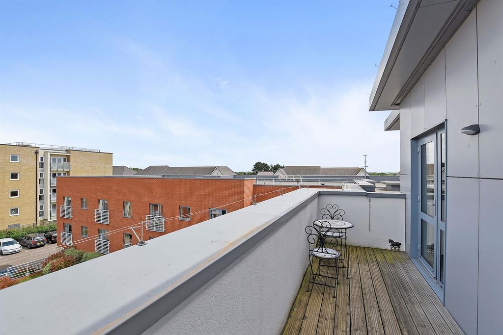 Property photo 3 of 10 2B4789Aa-997d-4B94-9ce8-4777F377F70Frhmcs - 44 Lys