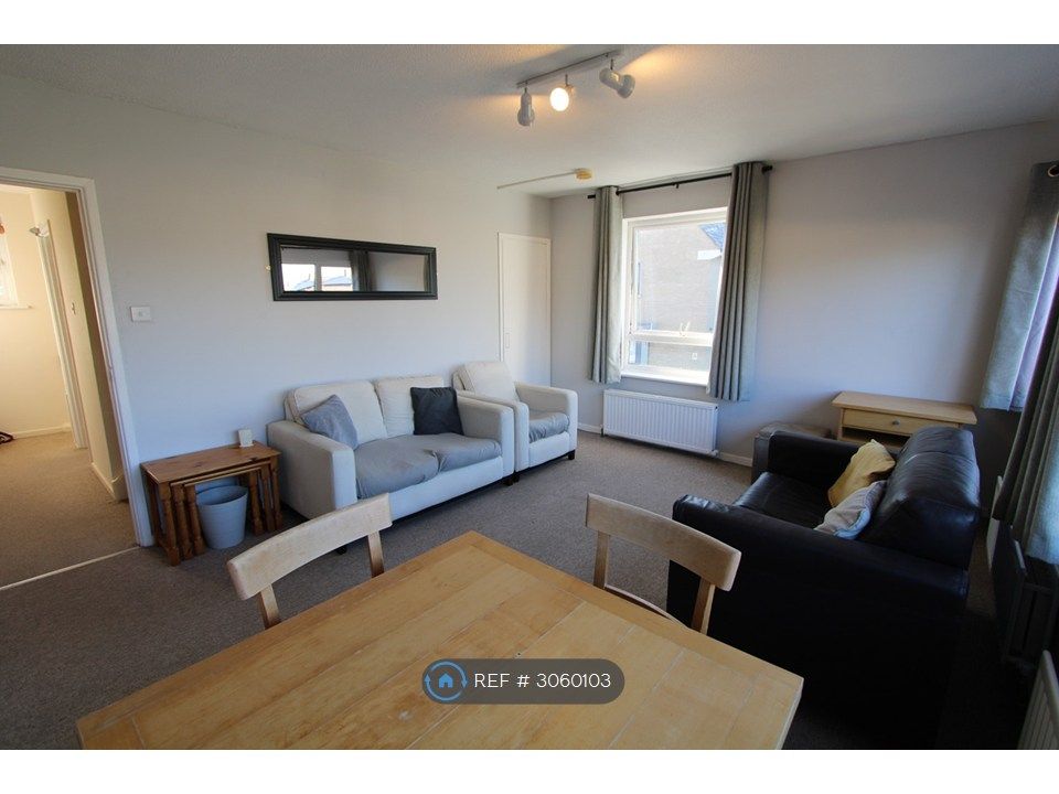 Property photo 1 of 10 Lounge/Dining