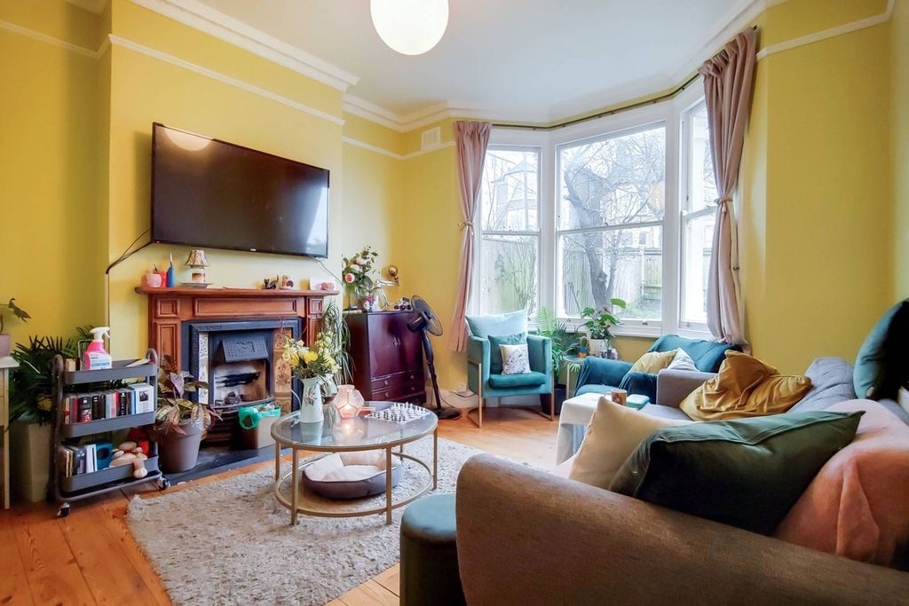 Property photo 2 of 16