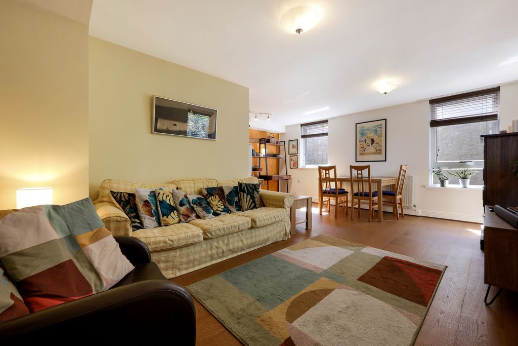 Property photo 3 of 12