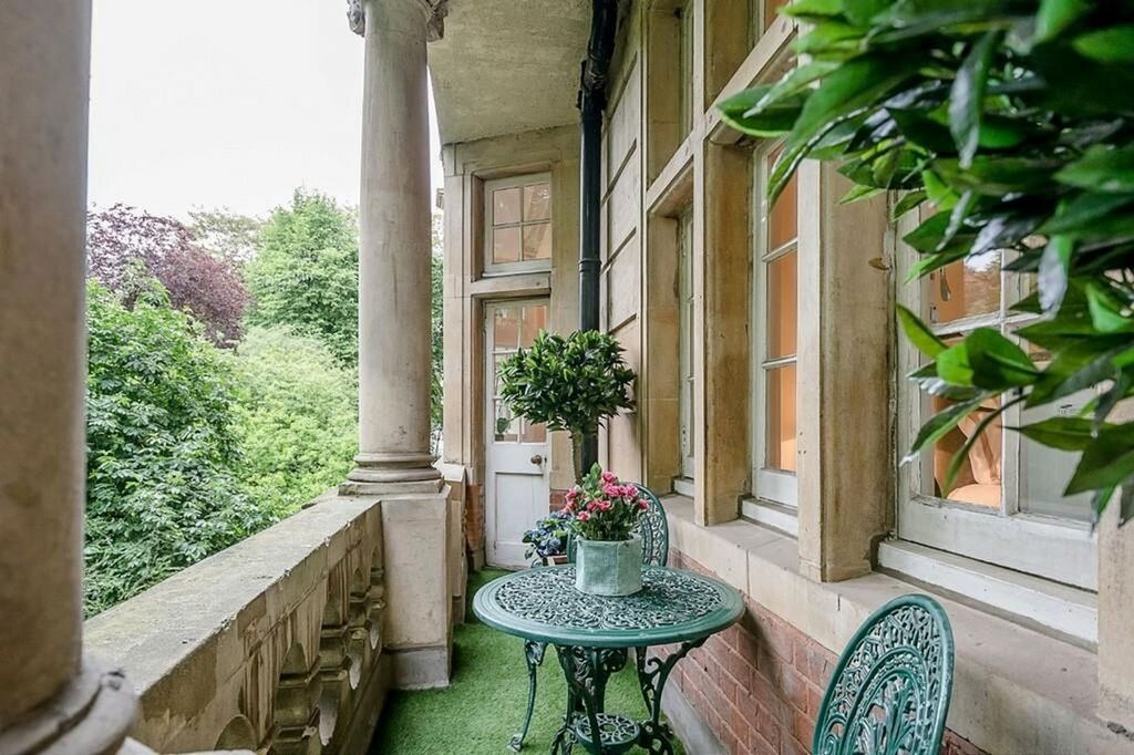 Property photo 3 of 16