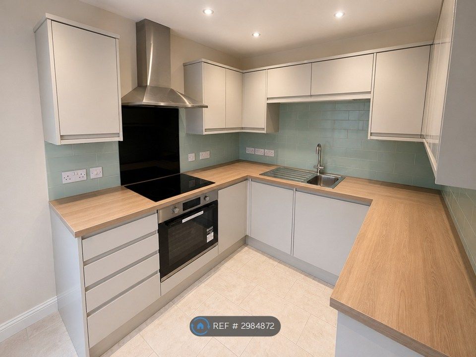 Property photo 1 of 5 Kitchen