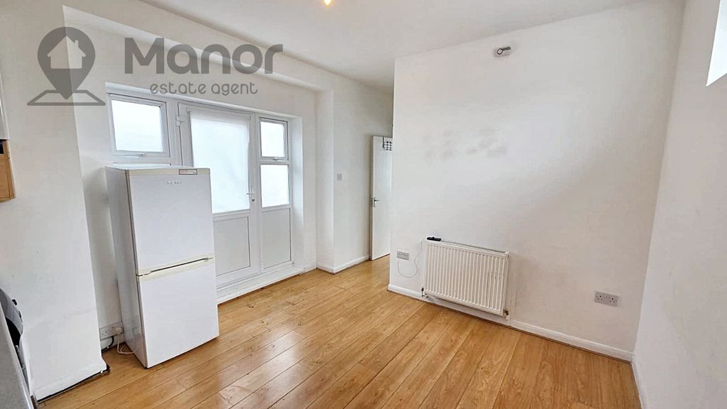 Property photo 2 of 9 Whatsapp Image 2025-09-03 At 11.27.42 (1)