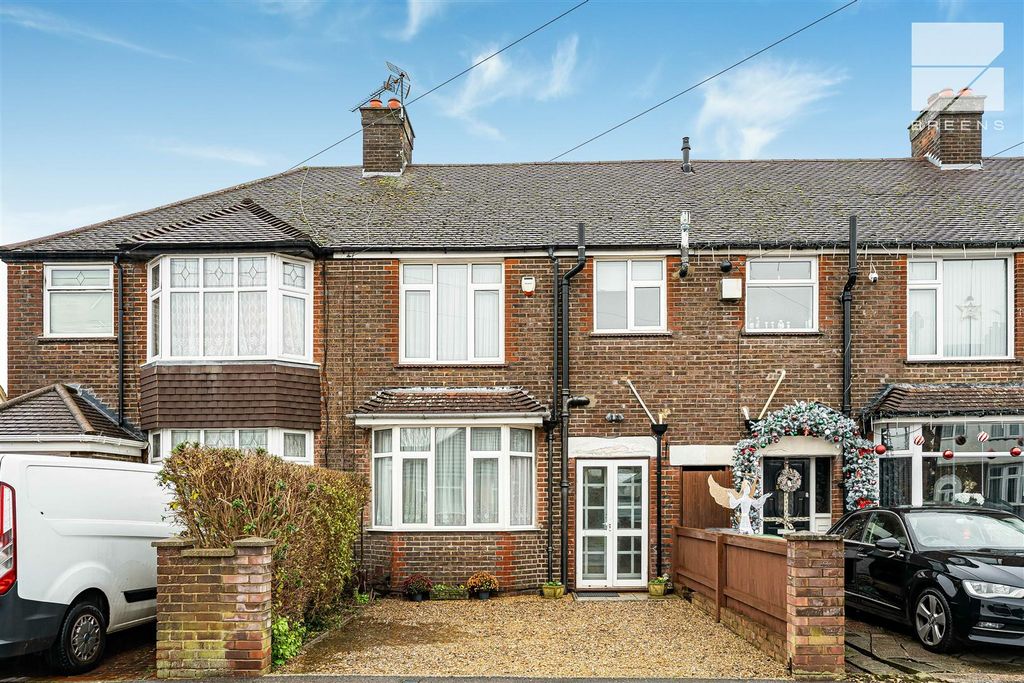 Property photo 1 of 27 7_68988_Watermarked.Jpg