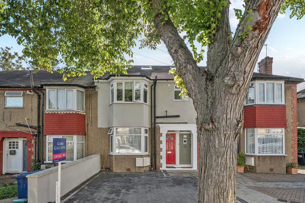 Property photo 1 of 20 1353784-10-68c301...