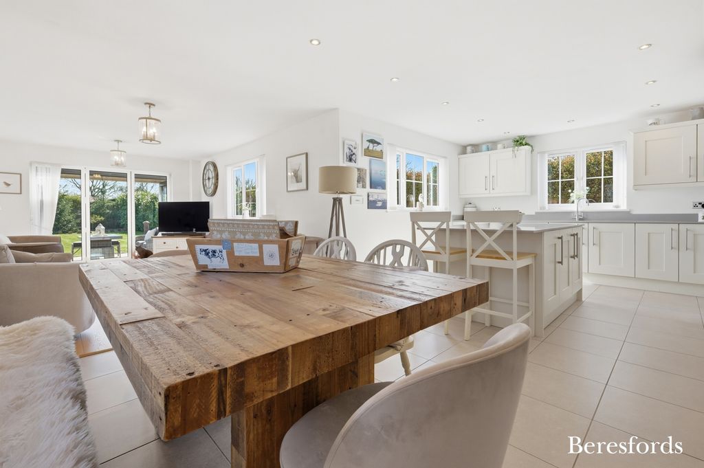 Property photo 2 of 25 Picture 2