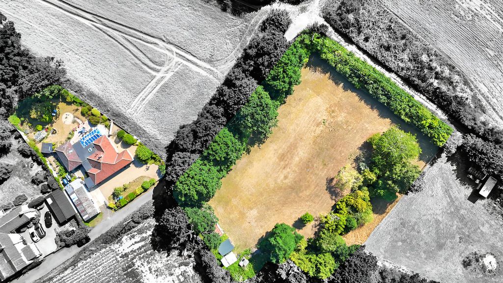 Property photo 1 of 26 Plot Outline