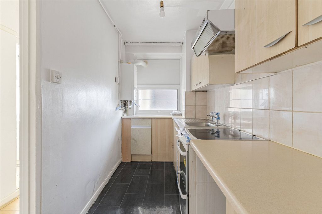 Property photo 3 of 15 Kitchen