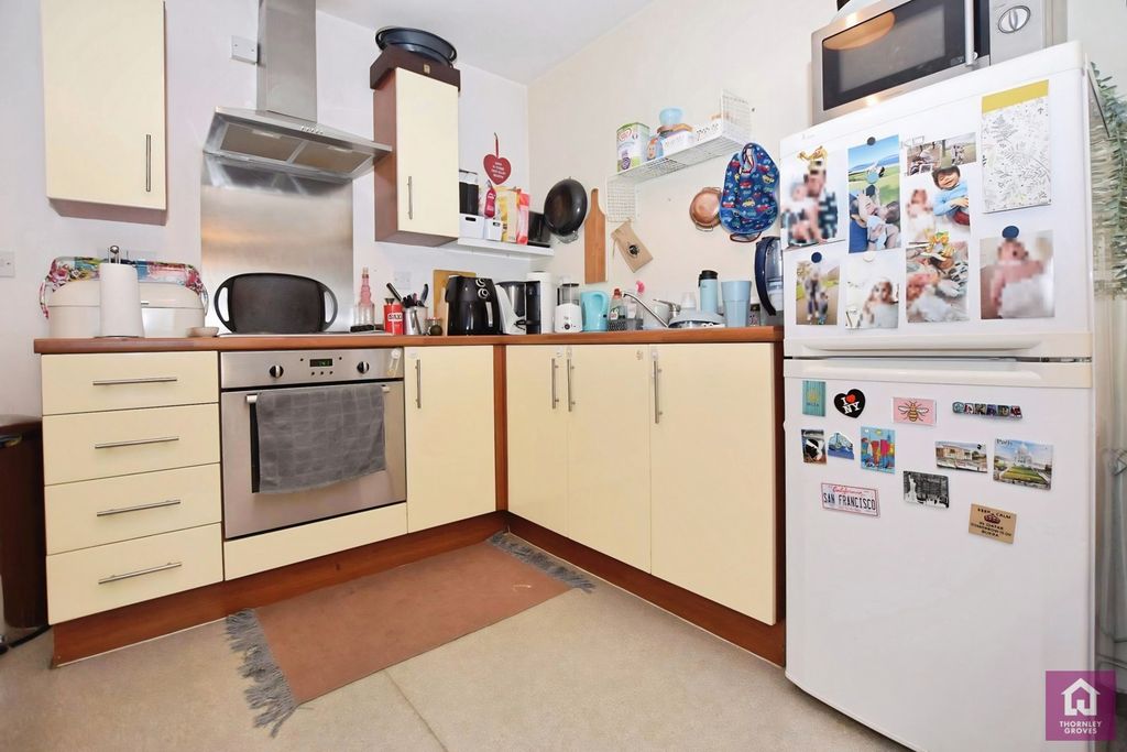 Property photo 3 of 15 Pbox-Img.Jpg