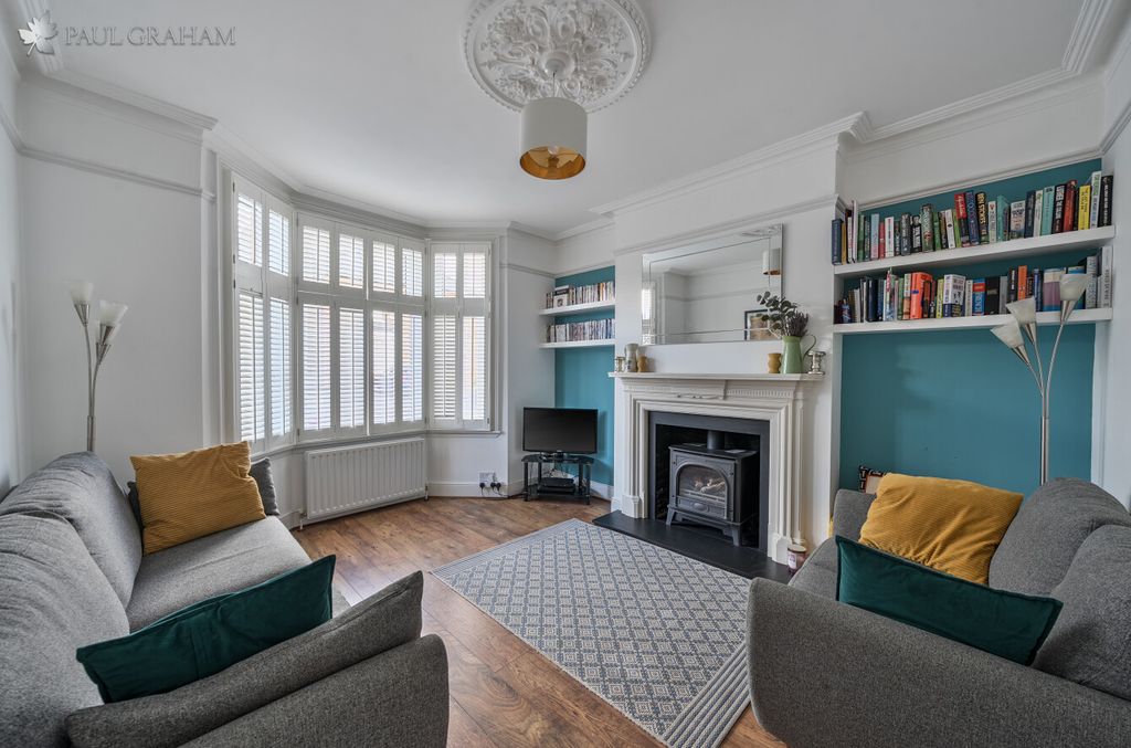 Property photo 2 of 21 0c62A81c-c681-48A4-9A2F-51054Cdb9c39