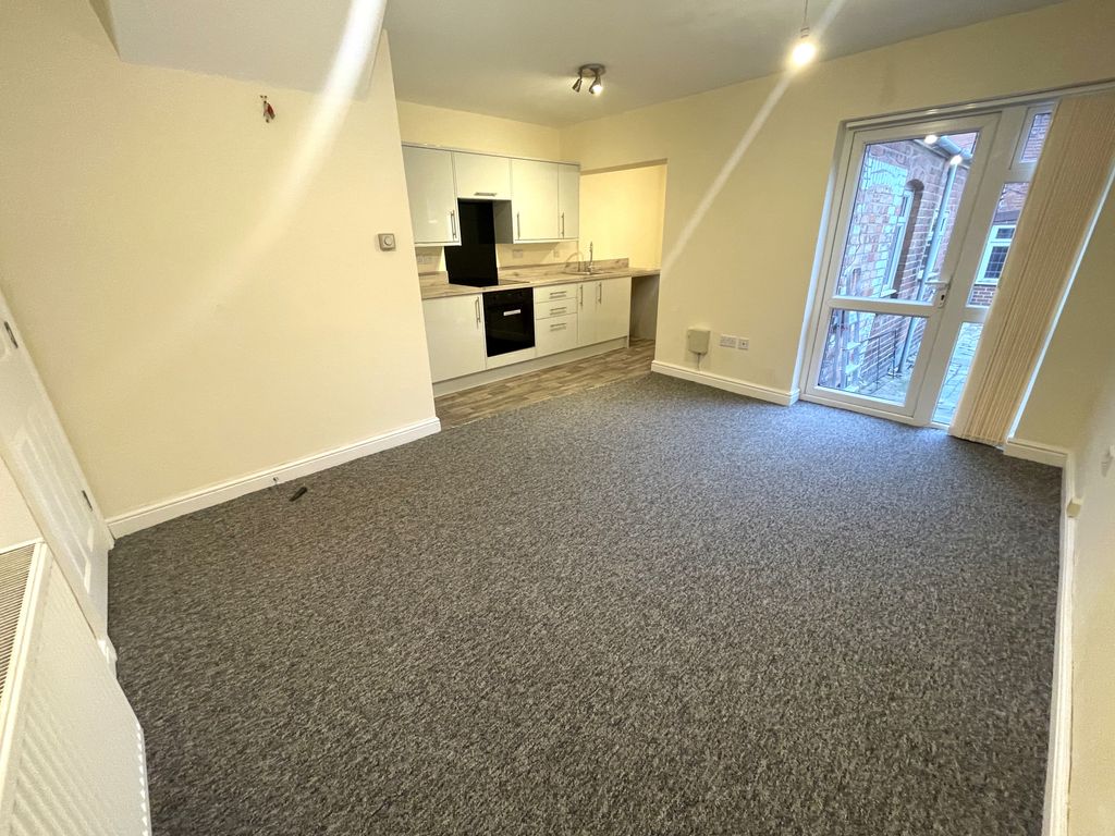 Property photo 2 of 7 Lounge Use