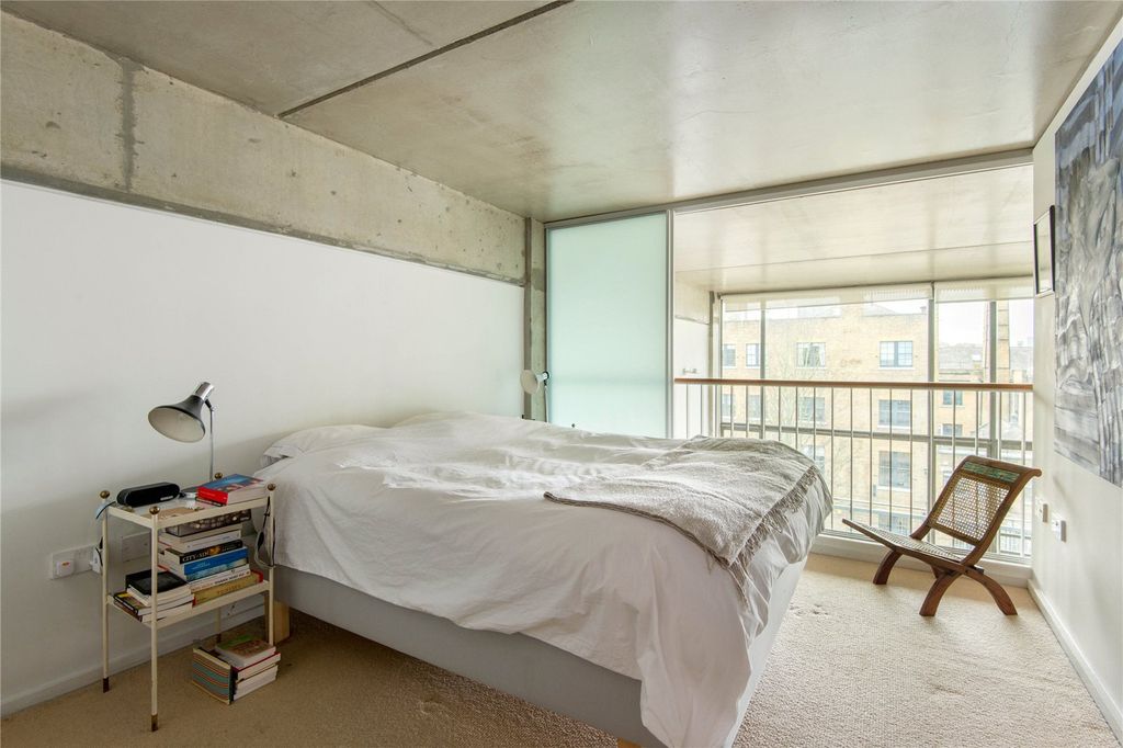 Property photo 3 of 17 Picture No. 09