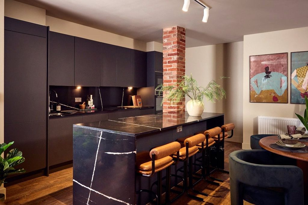 Property photo 2 of 16 Picture No. 27