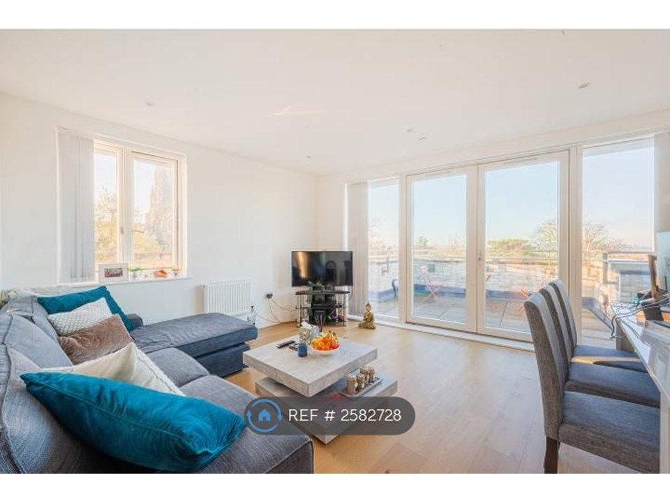 Property photo 2 of 11