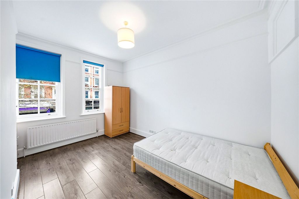 Property photo 2 of 14 Picture No. 11