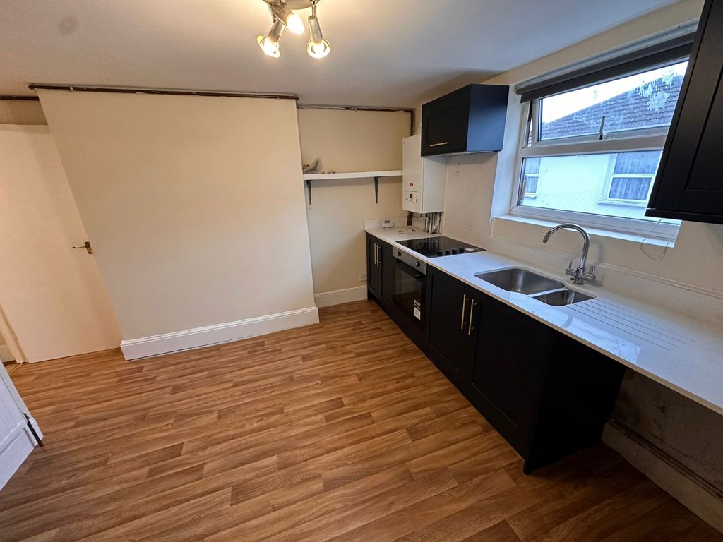 Property photo 3 of 12 Gallery