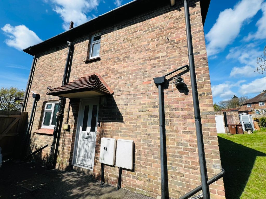 Property photo 1 of 9 Exterior