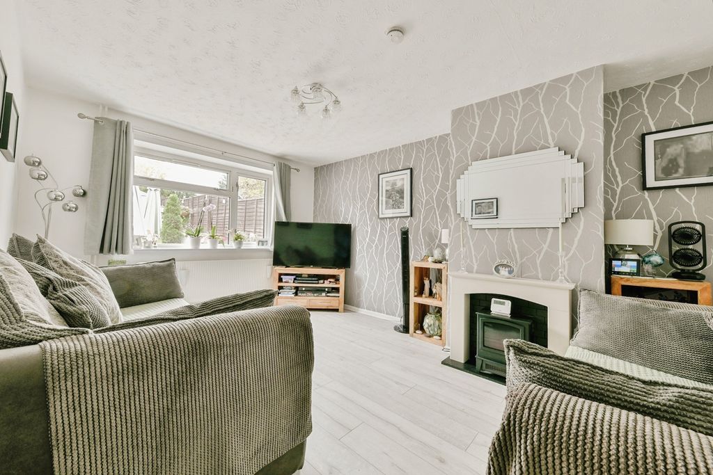 Property photo 2 of 22 Pbox-Img.Jpg