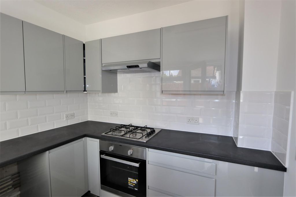 Property photo 2 of 13 Img_5278.Jpg