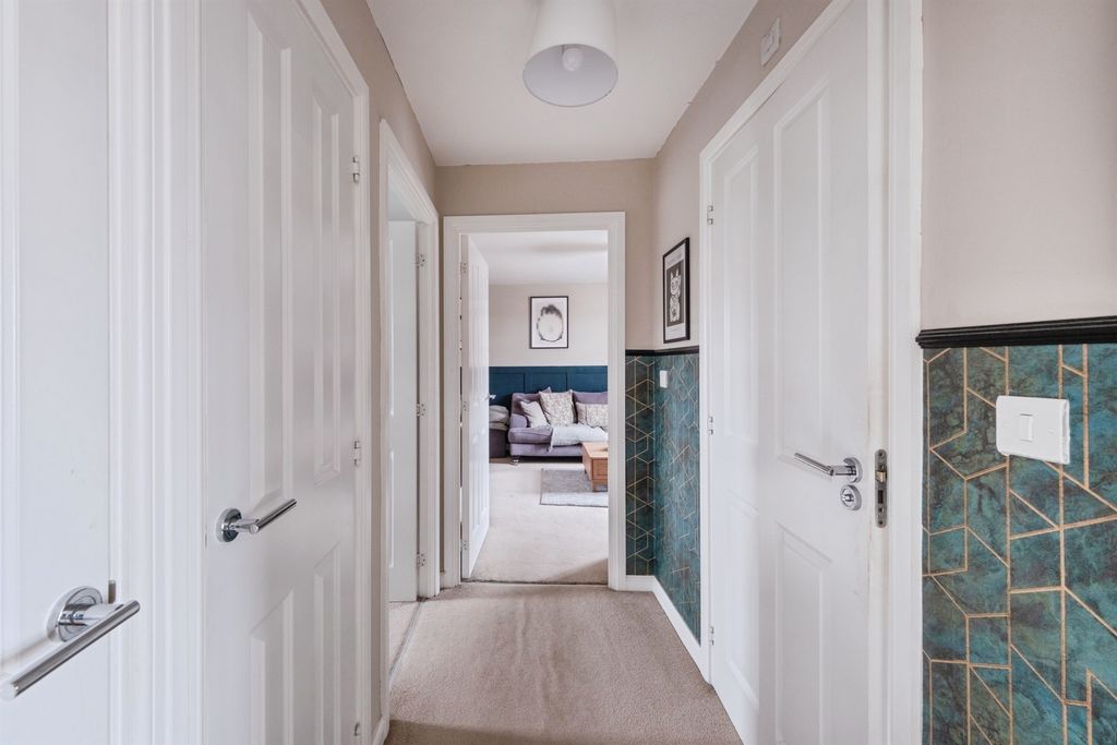 Additional image 10 of 2 bed flat for saleNeedlepin Way, Buckingham MK18