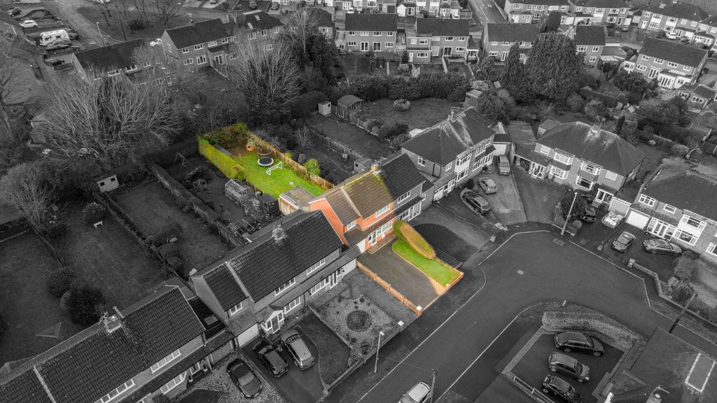 Property photo 2 of 24