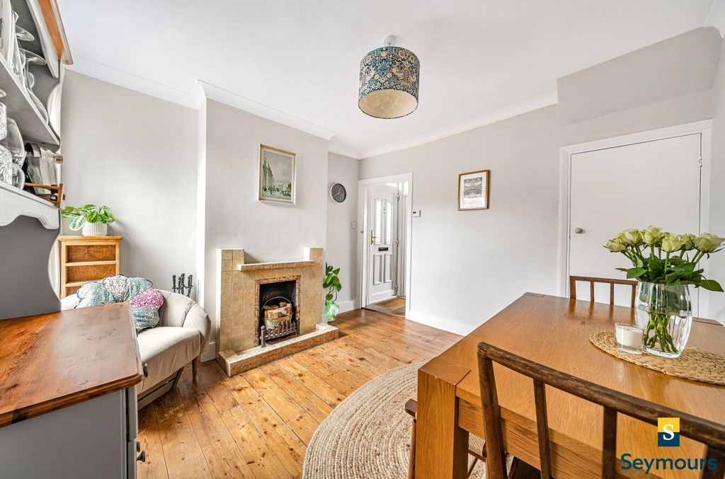 Property photo 2 of 17 Dining Room
