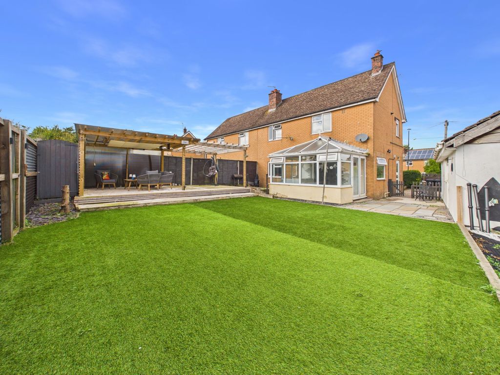 Property photo 2 of 13