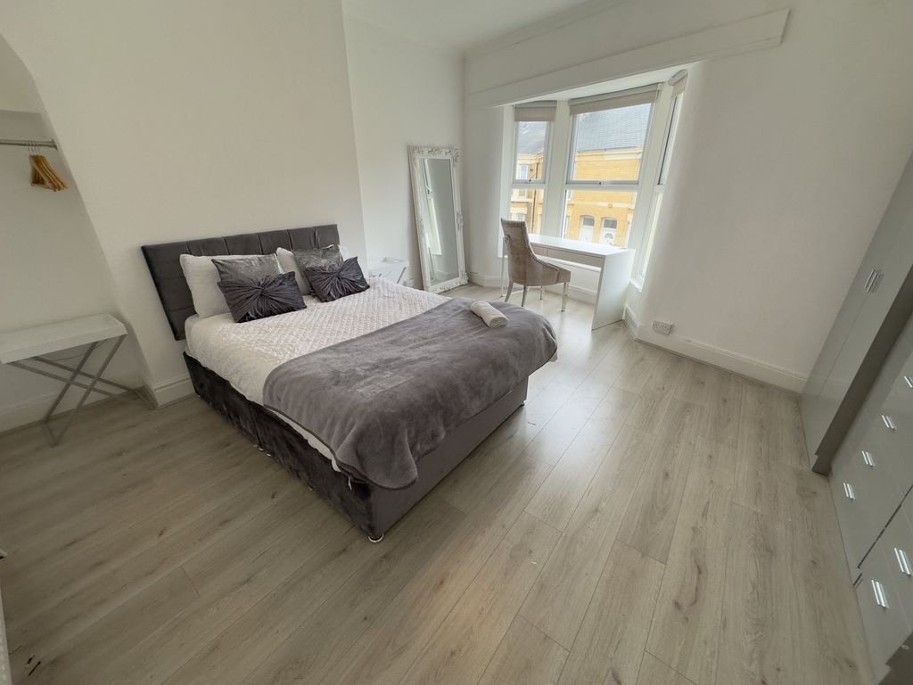 Property photo 2 of 7 2