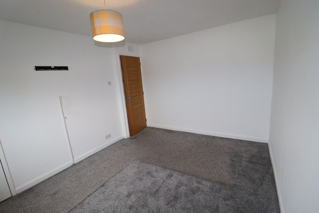 Additional image 11 of 2 bed flat to rentGairloch Crescent, Redding FK2