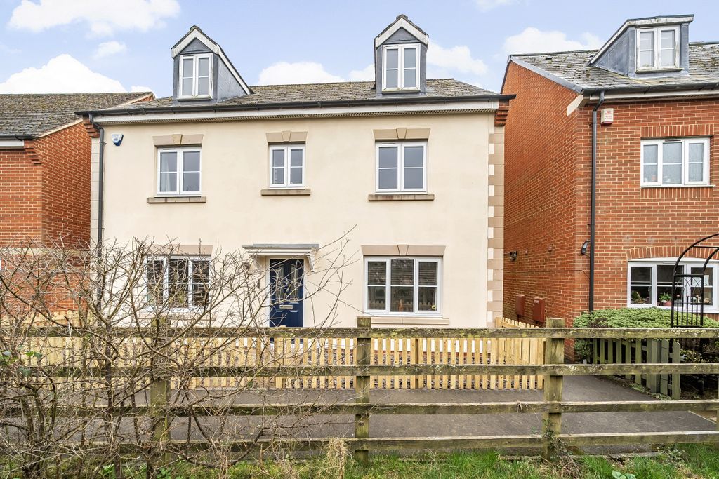 Property photo 1 of 21 12607791
