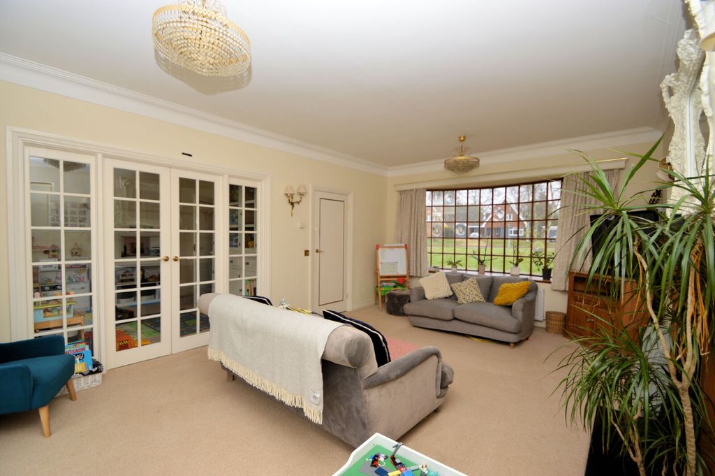 Property photo 2 of 14 Picture No. 35