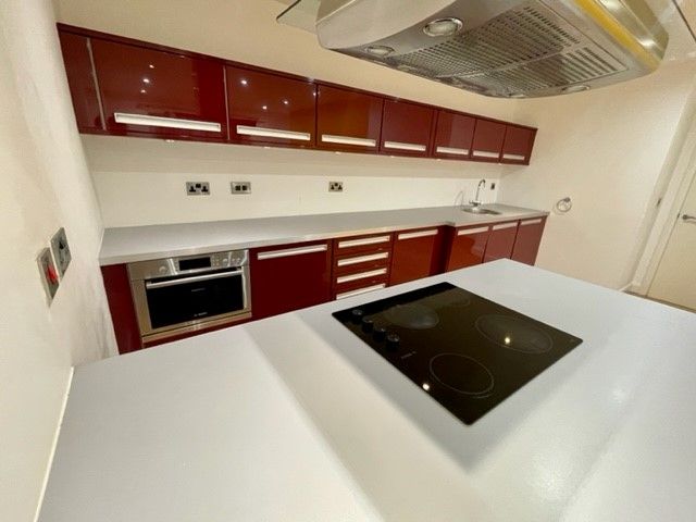 Property photo 3 of 12