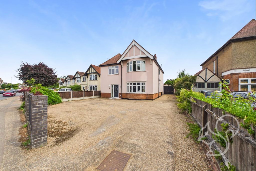 Property photo 1 of 43 Cam01659G0-Pr0499-Still056.Jpg