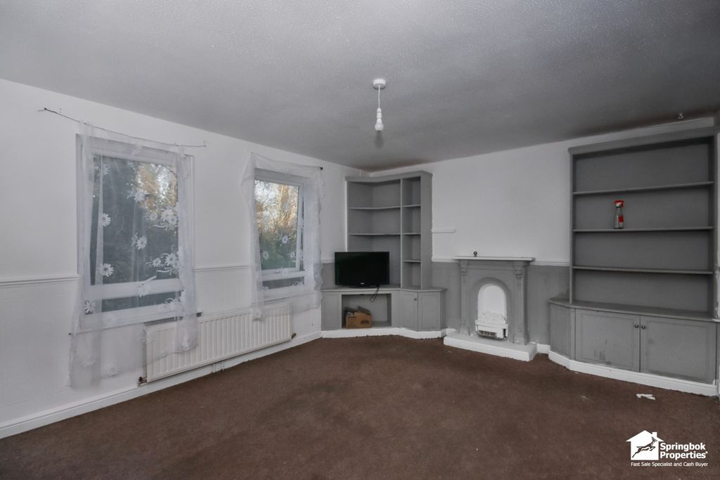 Property photo 2 of 12 Image 1