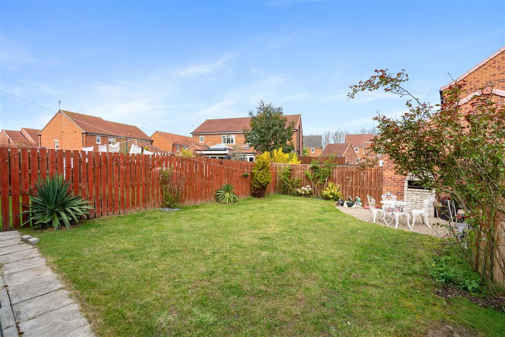 Property photo 2 of 16 Rear Garden