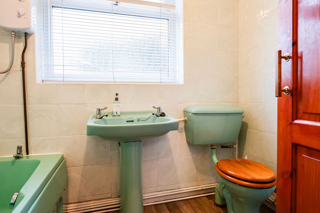 Property photo 3 of 15