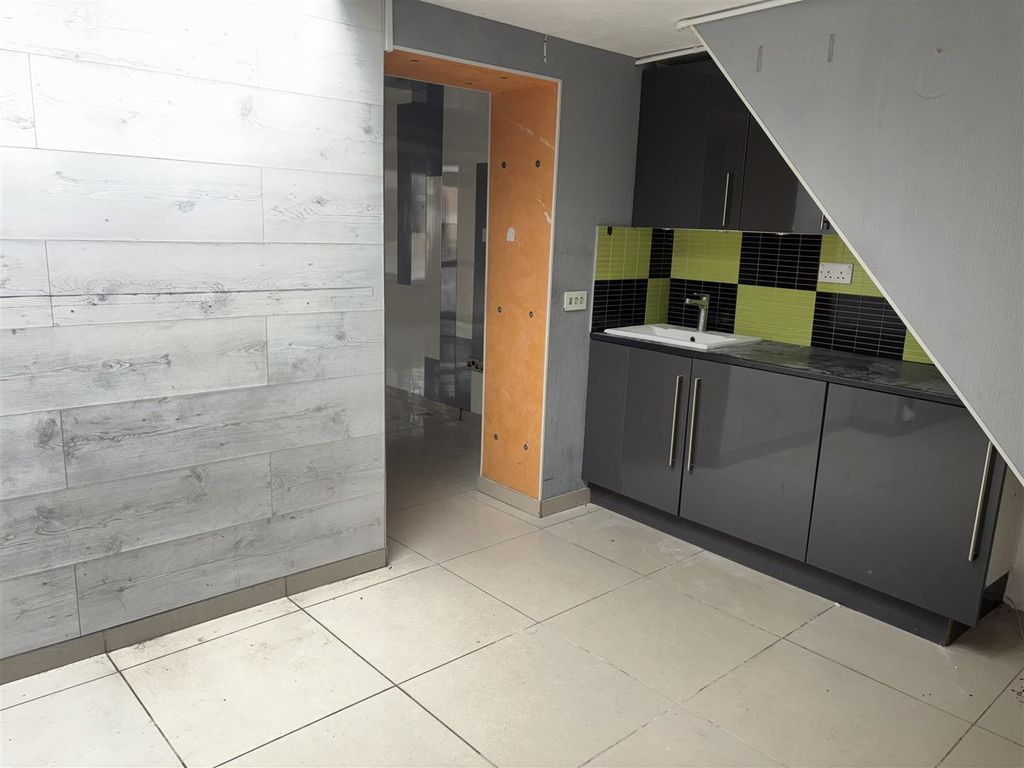 Property photo 3 of 13 Image00008.Jpeg